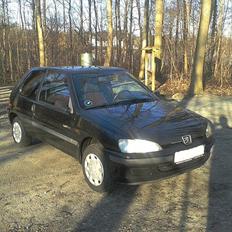 Peugeot 106