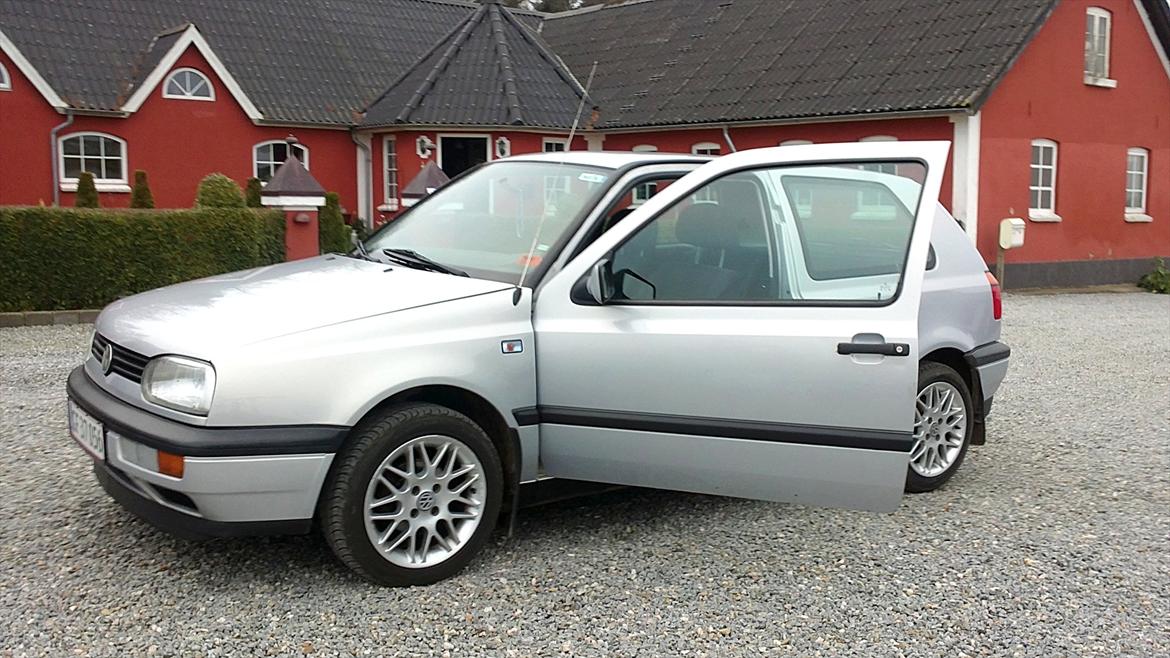 VW Golf III - Første dag med plader!
-Det var en begivenhedsrig dag! billede 18