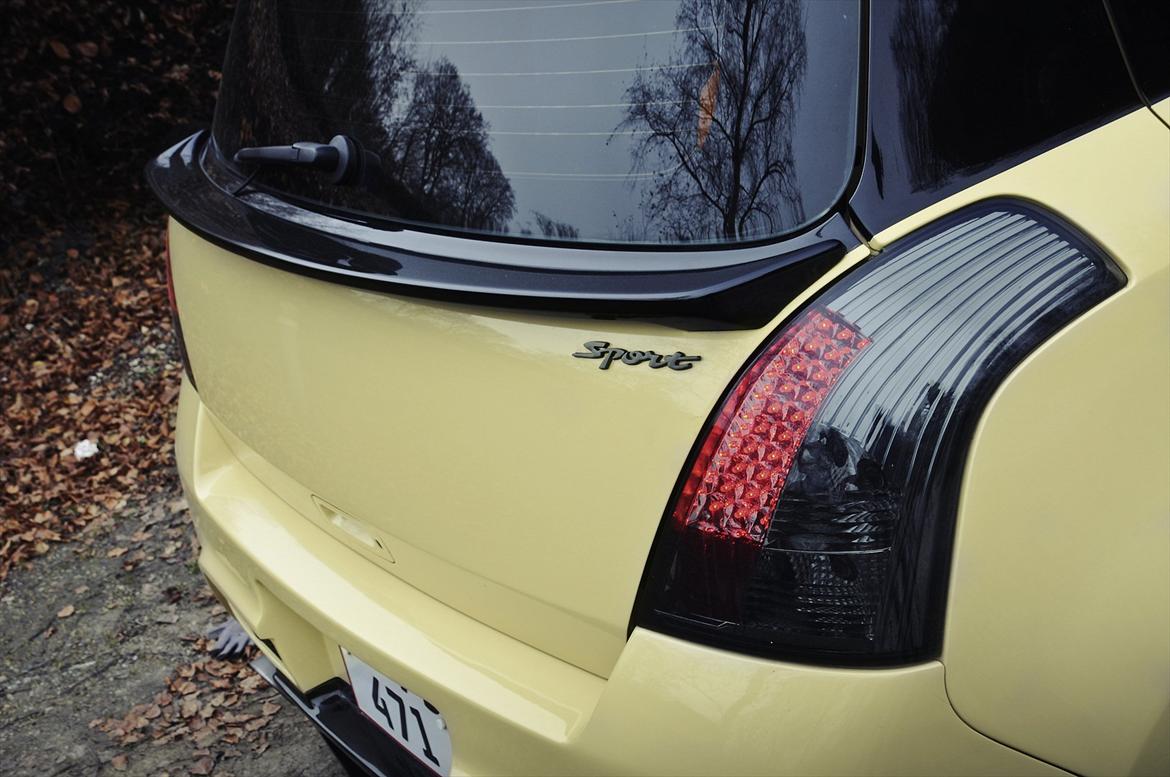 Suzuki Swift GLX (solgt) billede 3