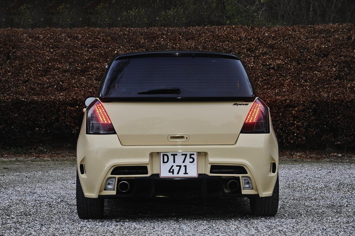 Suzuki Swift GLX (solgt) billede 5