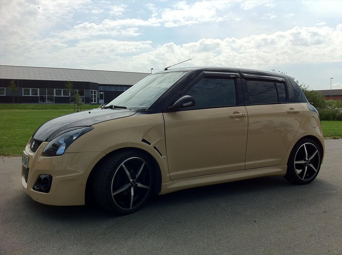 Suzuki Swift GLX (solgt) billede 6