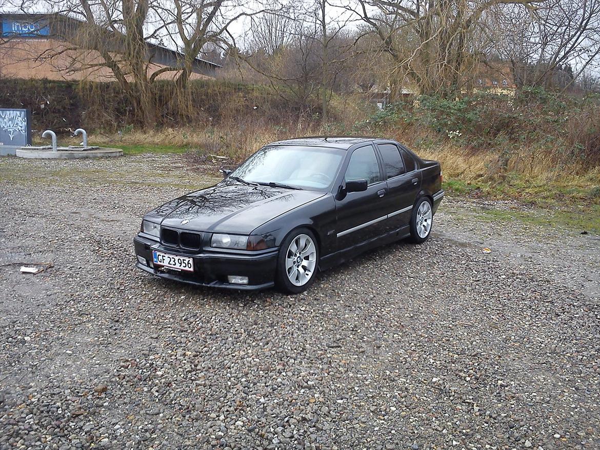 BMW e36 320i <solgt> billede 1