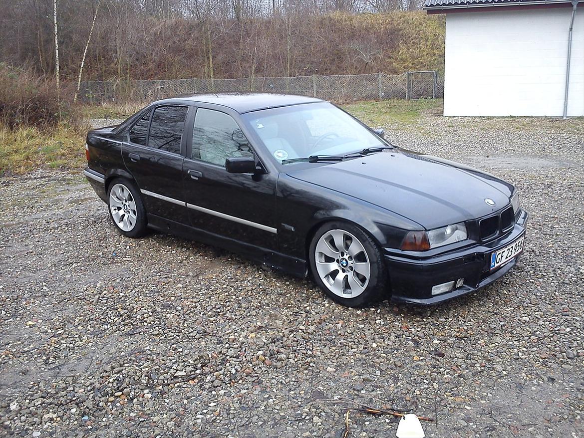 BMW e36 320i <solgt> billede 2