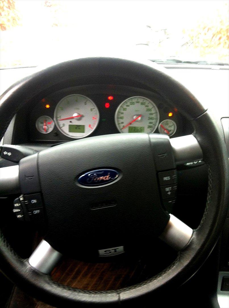 Ford Mondeo ST220 billede 15