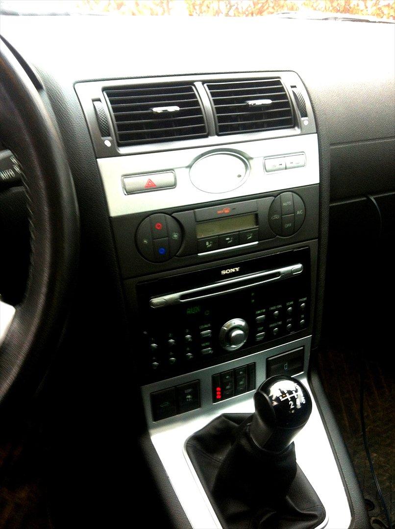 Ford Mondeo ST220 billede 19