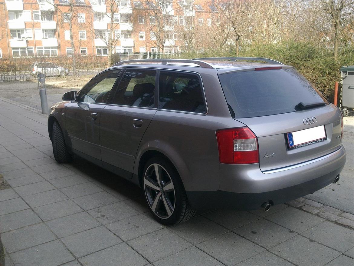 Audi A4 Avant 1.8T - Standard med 18" billede 6