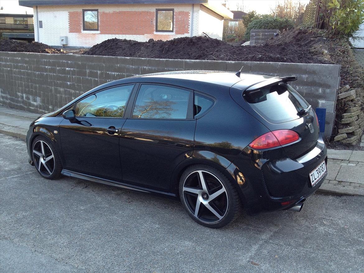 Seat Leon 2.0 TDI - Som den står nu med vinterfælge billede 11