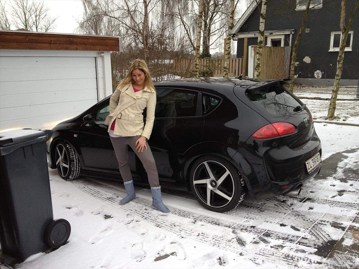 Seat Leon 2.0 TDI - som den står nu med vinterfælge og med konen billede 13