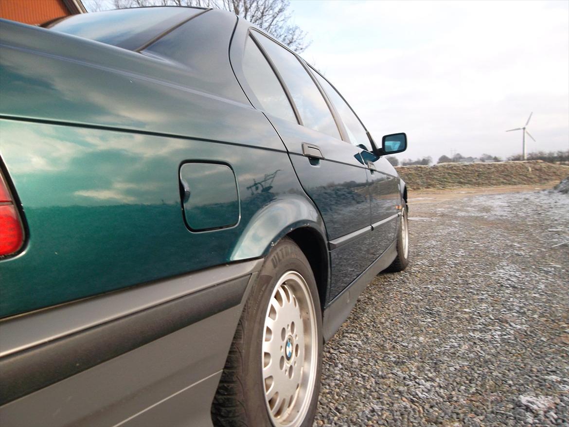 BMW E36 318i [SOLGT] billede 9