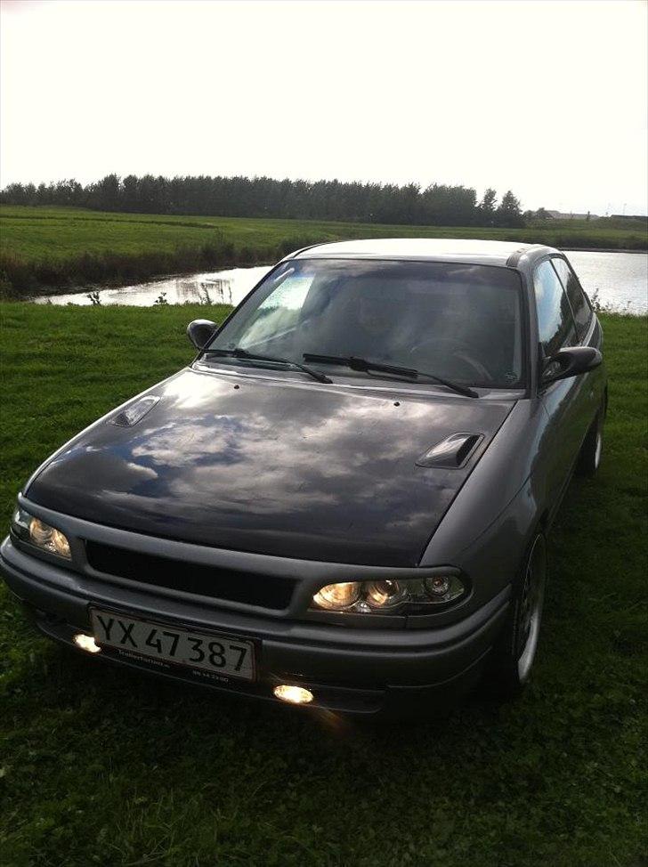 Opel Astra F (Totalskadet) :'( billede 4