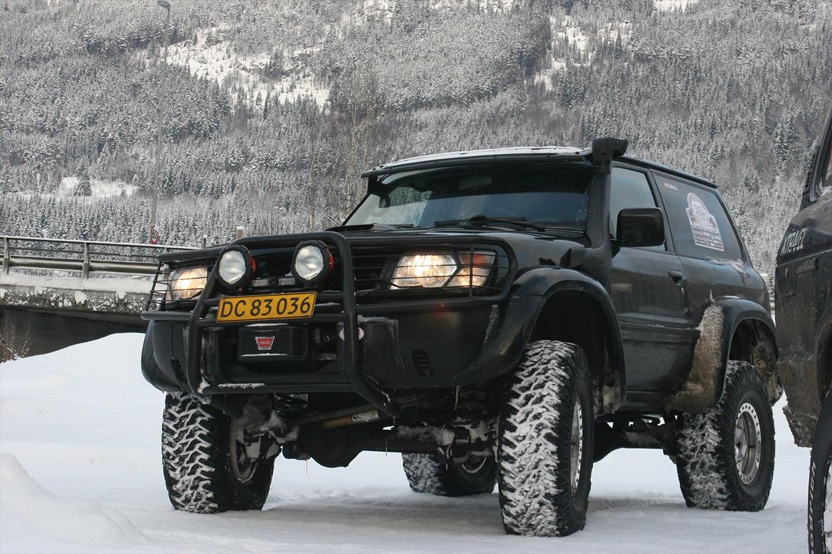 Nissan Patrol Y61 billede 1