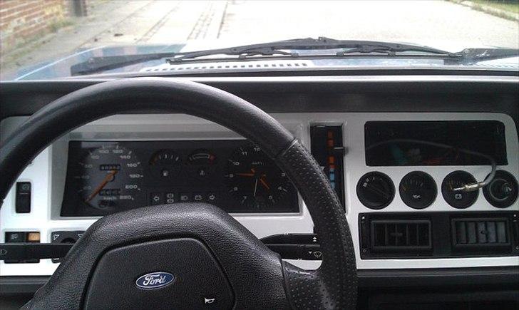 Ford Granada 2,3 V6 [Tidl. bil] billede 10