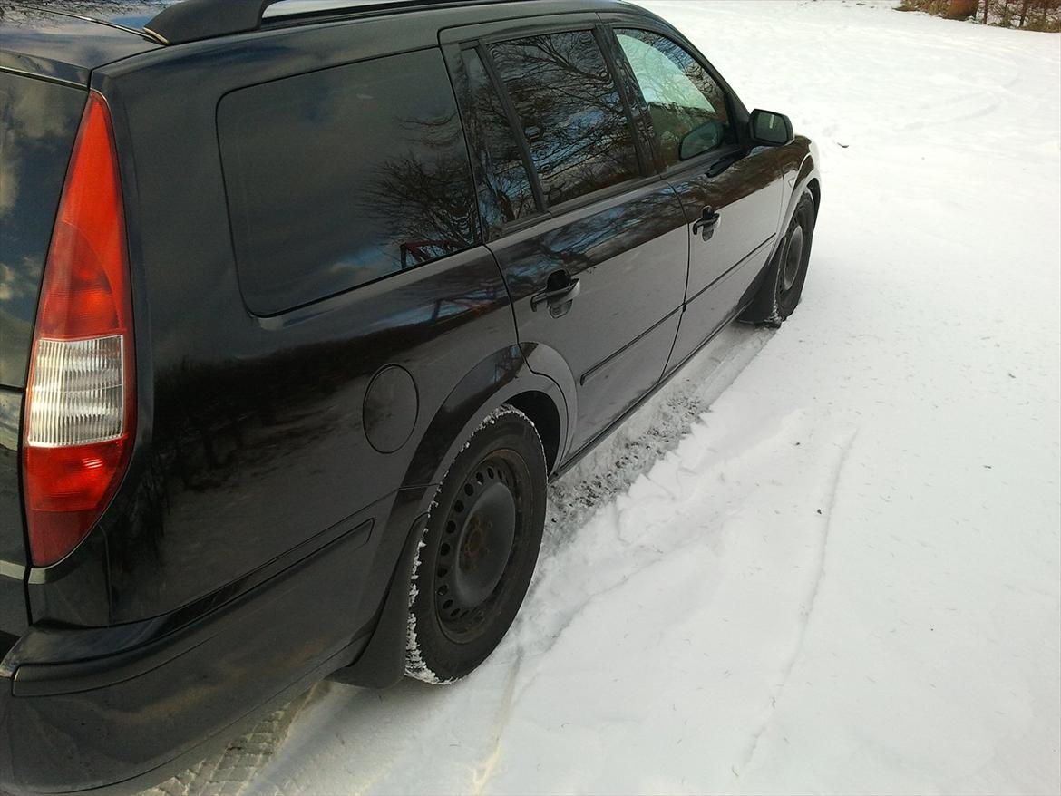 Ford Mondeo Stc. Ghia "Solgt" billede 6