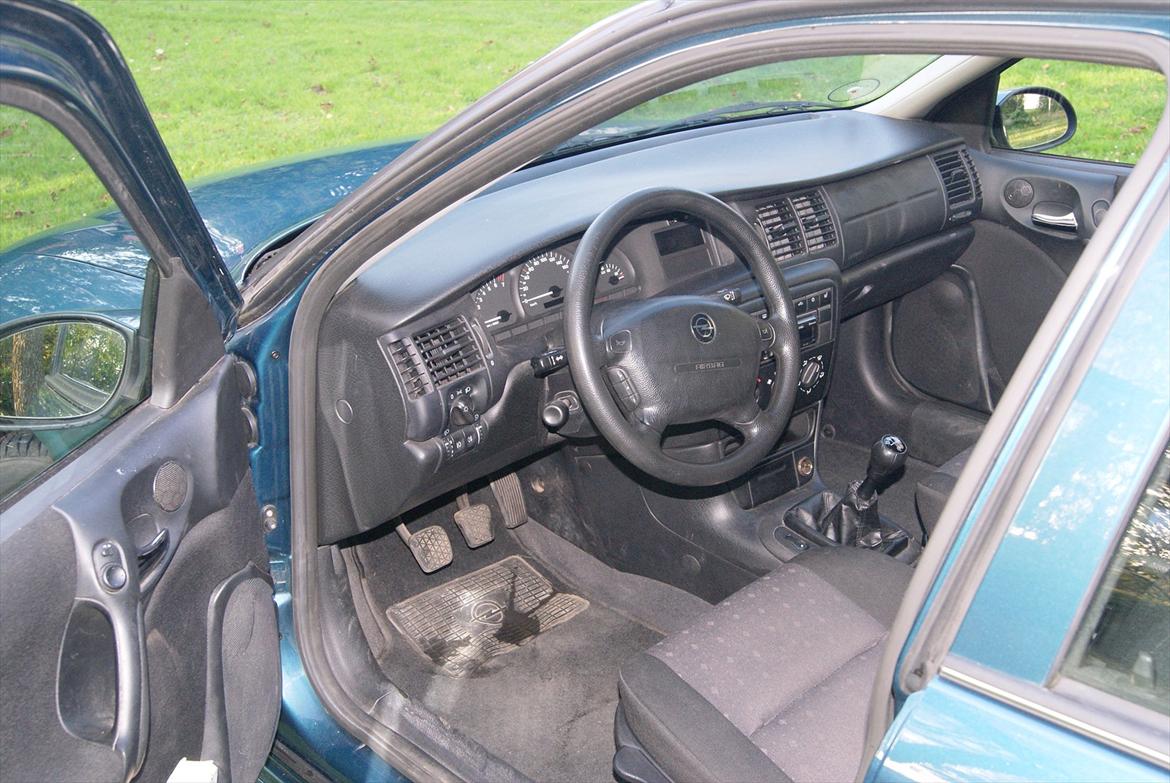 Opel Vectra B 1,8 (Solgt) billede 17