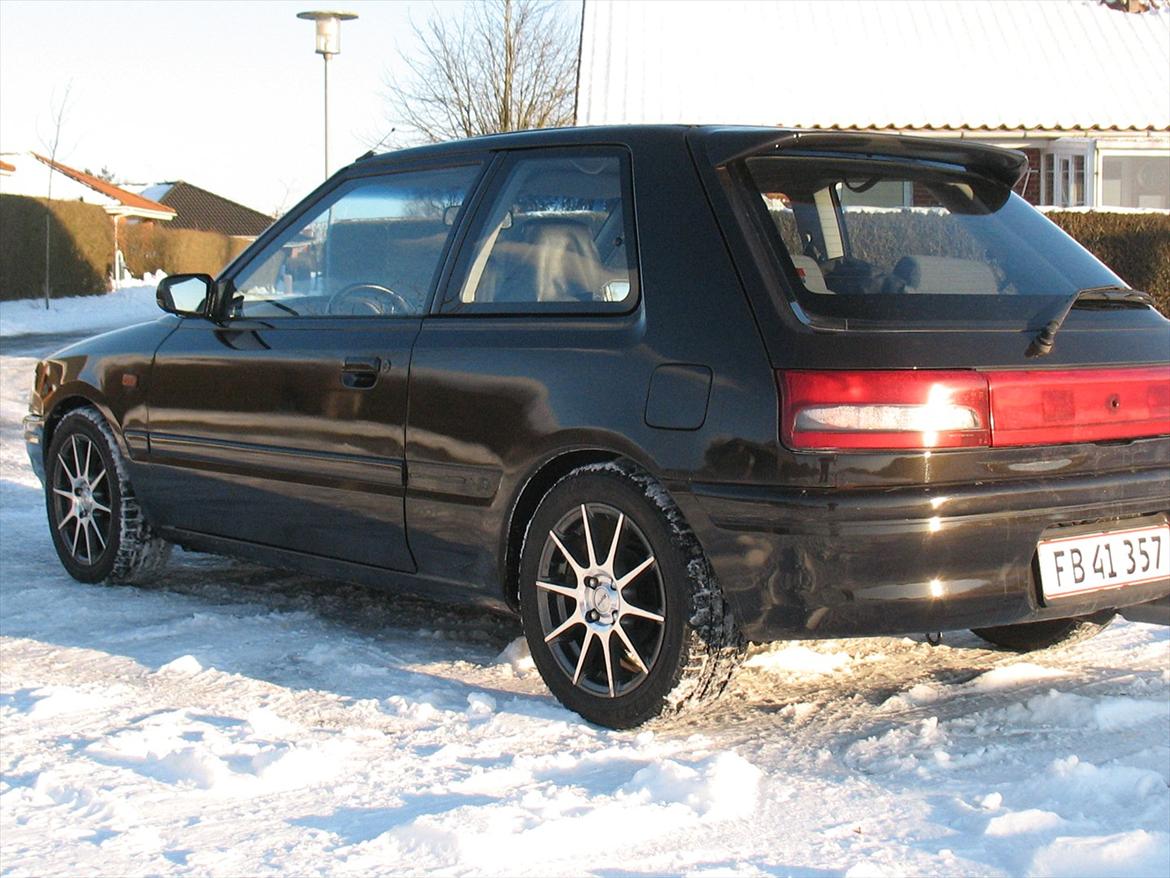 Mazda 323 BG Hatchback billede 7