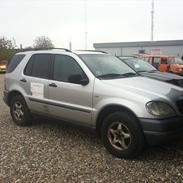 Mercedes Benz Ml270 W163