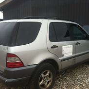 Mercedes Benz Ml270 W163