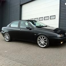 Alfa Romeo 156 2,0 Ts 19 Kahn Edition