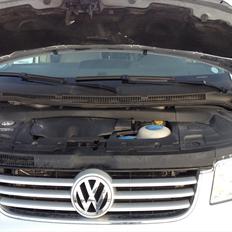 VW Multivan 2,5 TDI 174 hk Highline