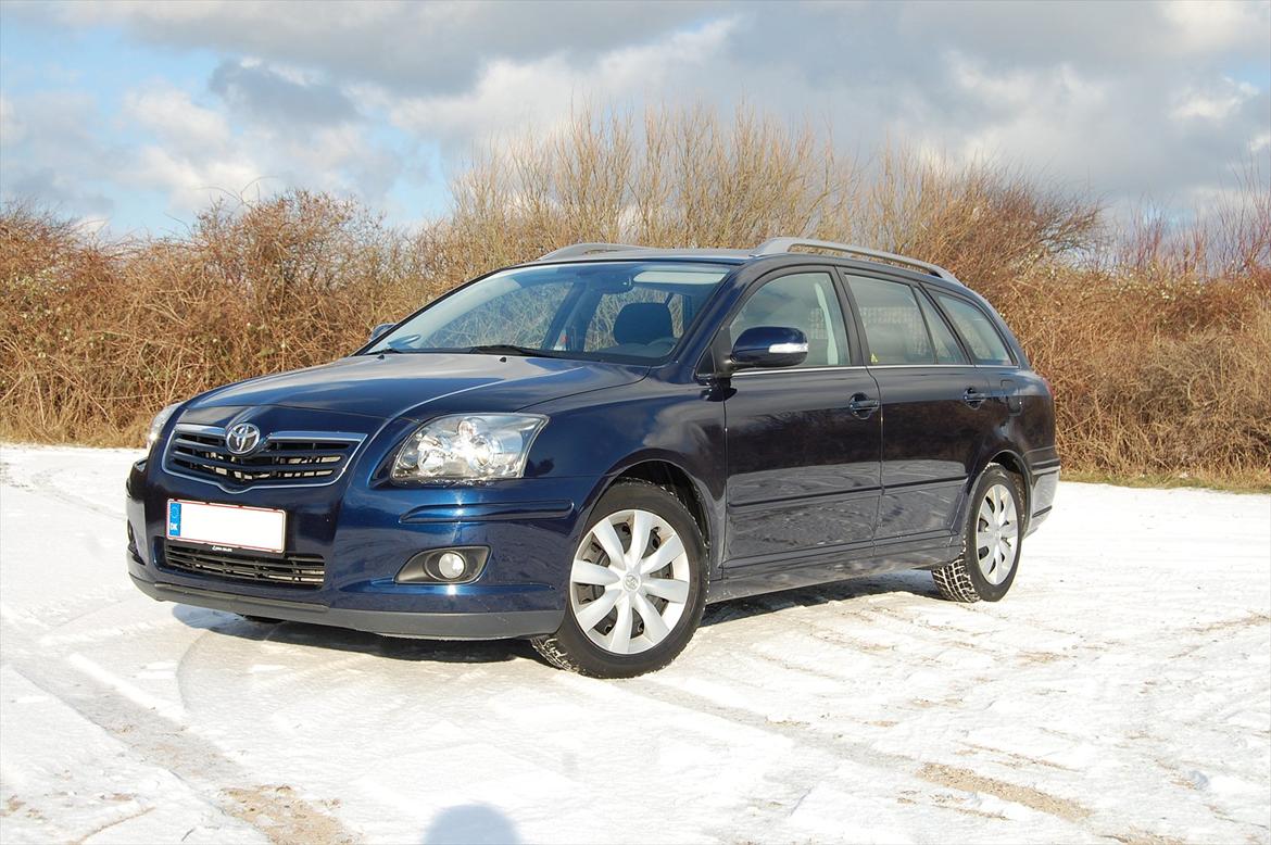 Toyota Avensis 2,0 D-4D Sol St.car billede 1