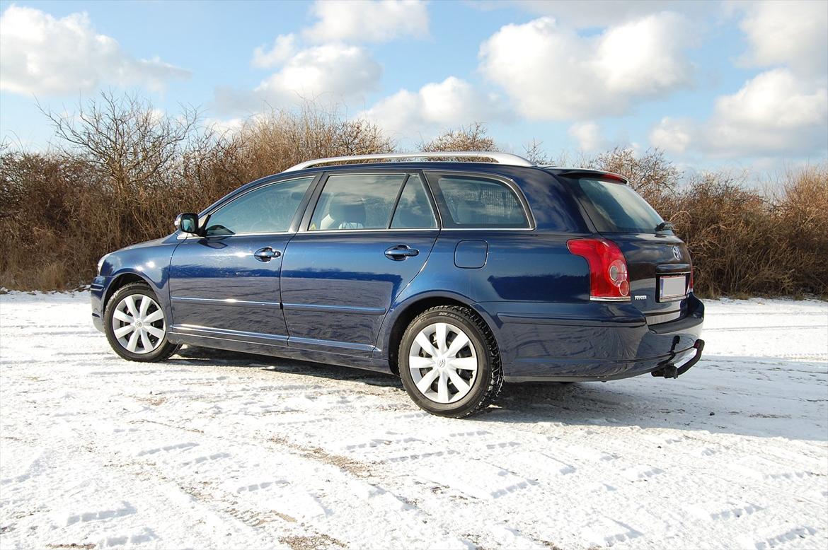 Toyota Avensis 2,0 D-4D Sol St.car billede 2