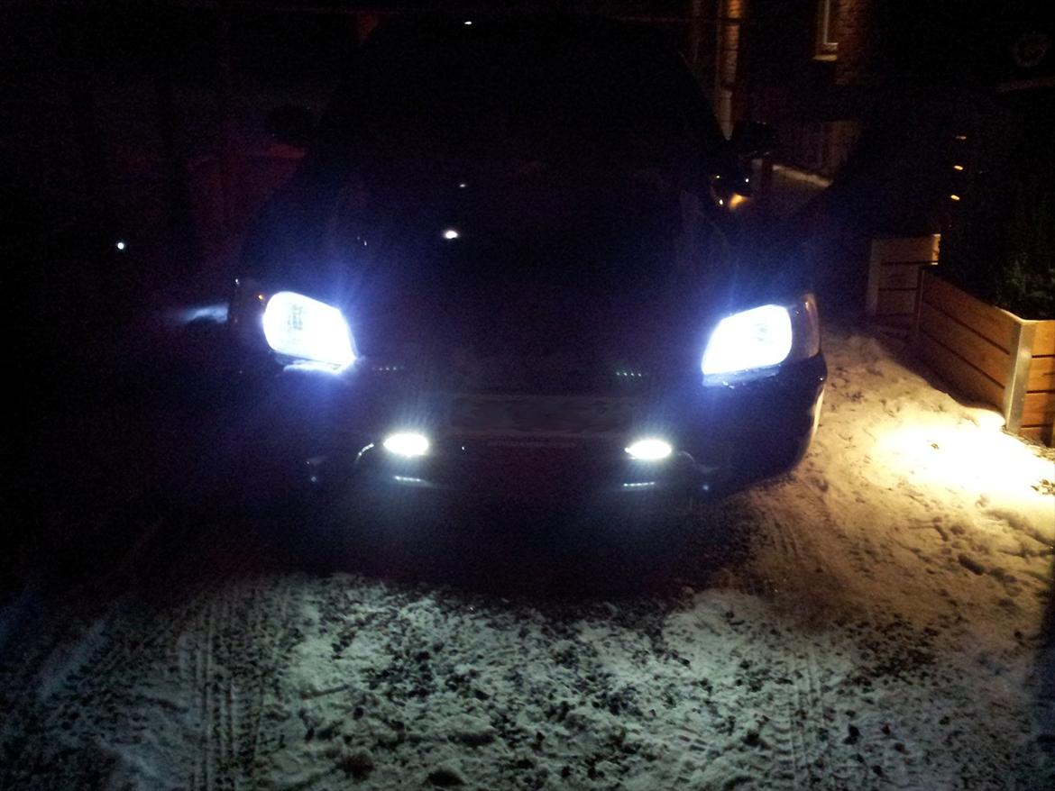 Hyundai Accent 1,5 GLS - LED kørelys og LED pærer i positionslygterne billede 10