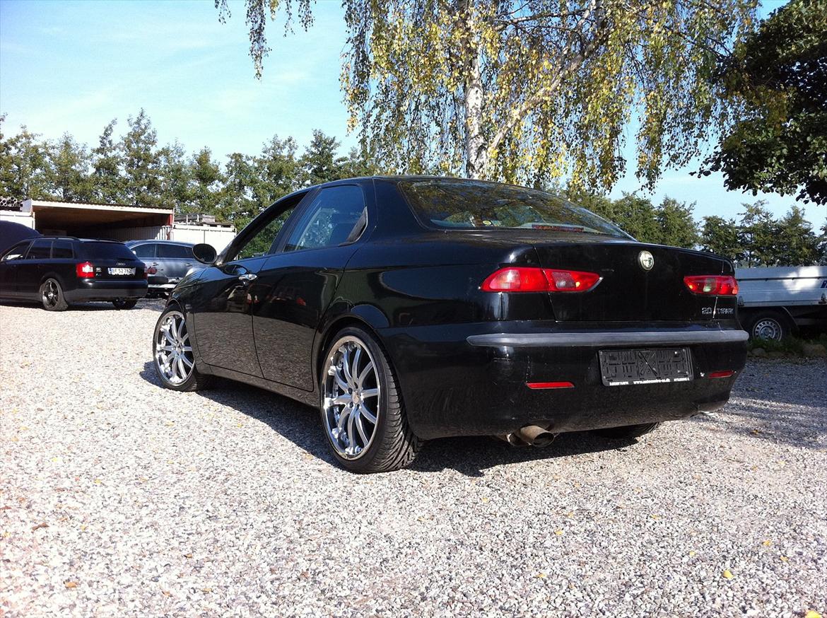 Alfa Romeo 156 2,0 Ts 19 Kahn Edition billede 2