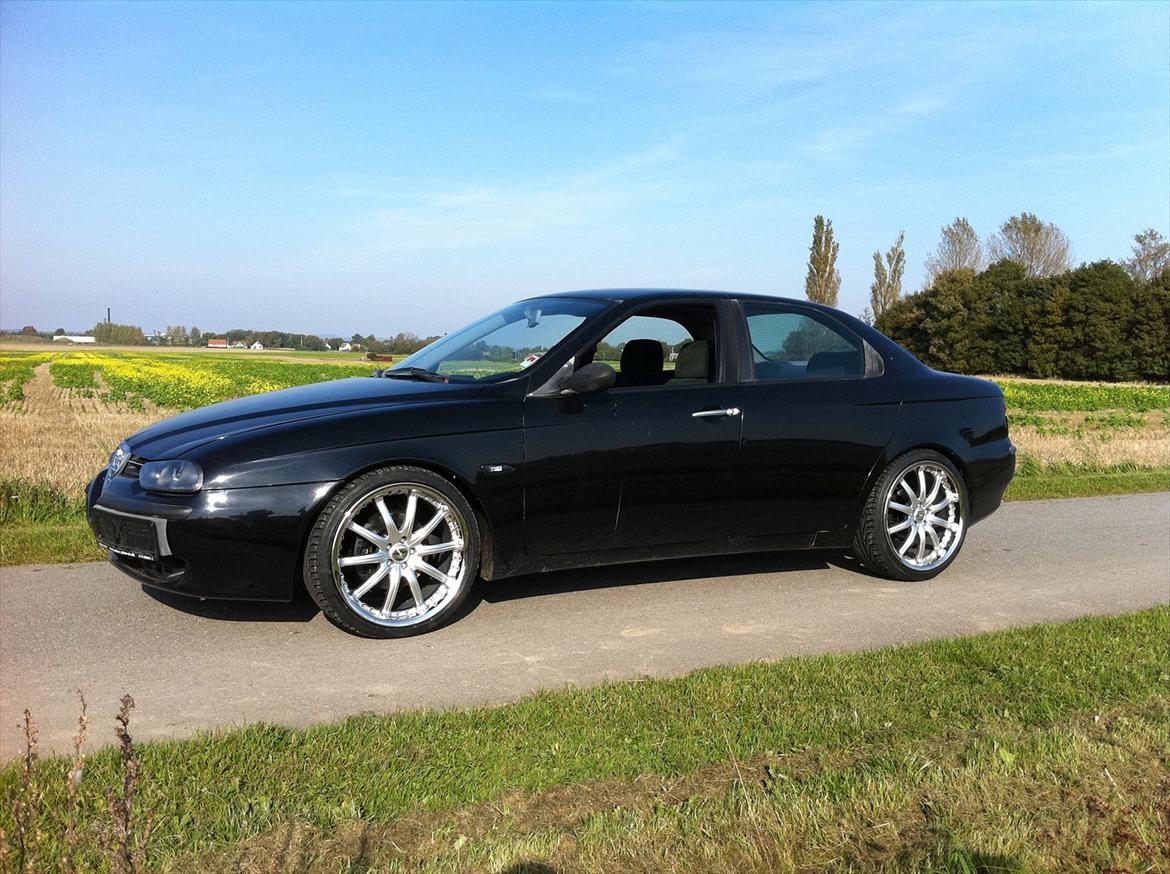 Alfa Romeo 156 2,0 Ts 19 Kahn Edition billede 5