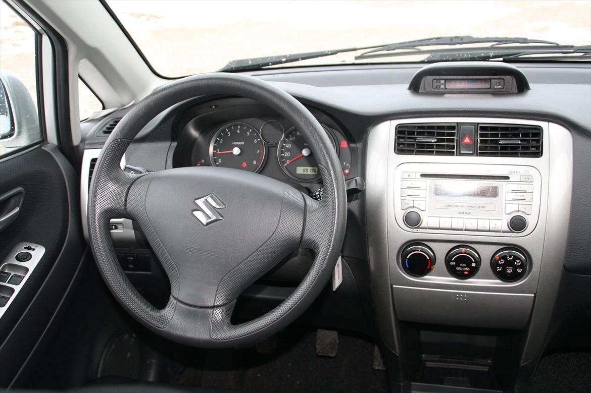 Suzuki Liana *Bodil* billede 6