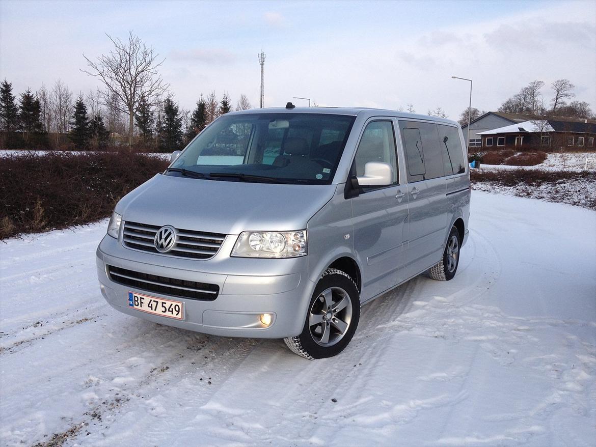 VW Multivan 2,5 TDI 174 hk Highline billede 3