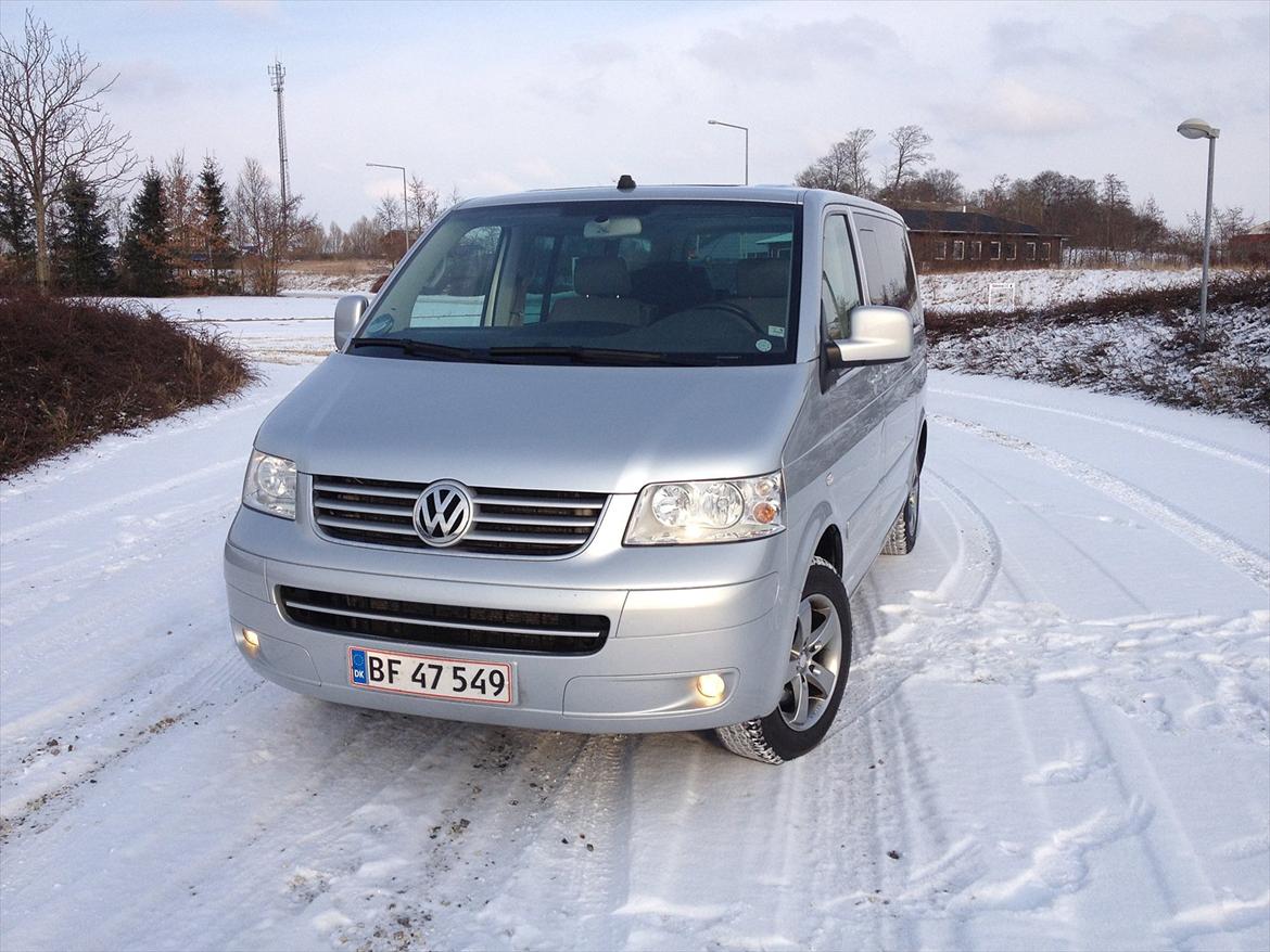 VW Multivan 2,5 TDI 174 hk Highline billede 4