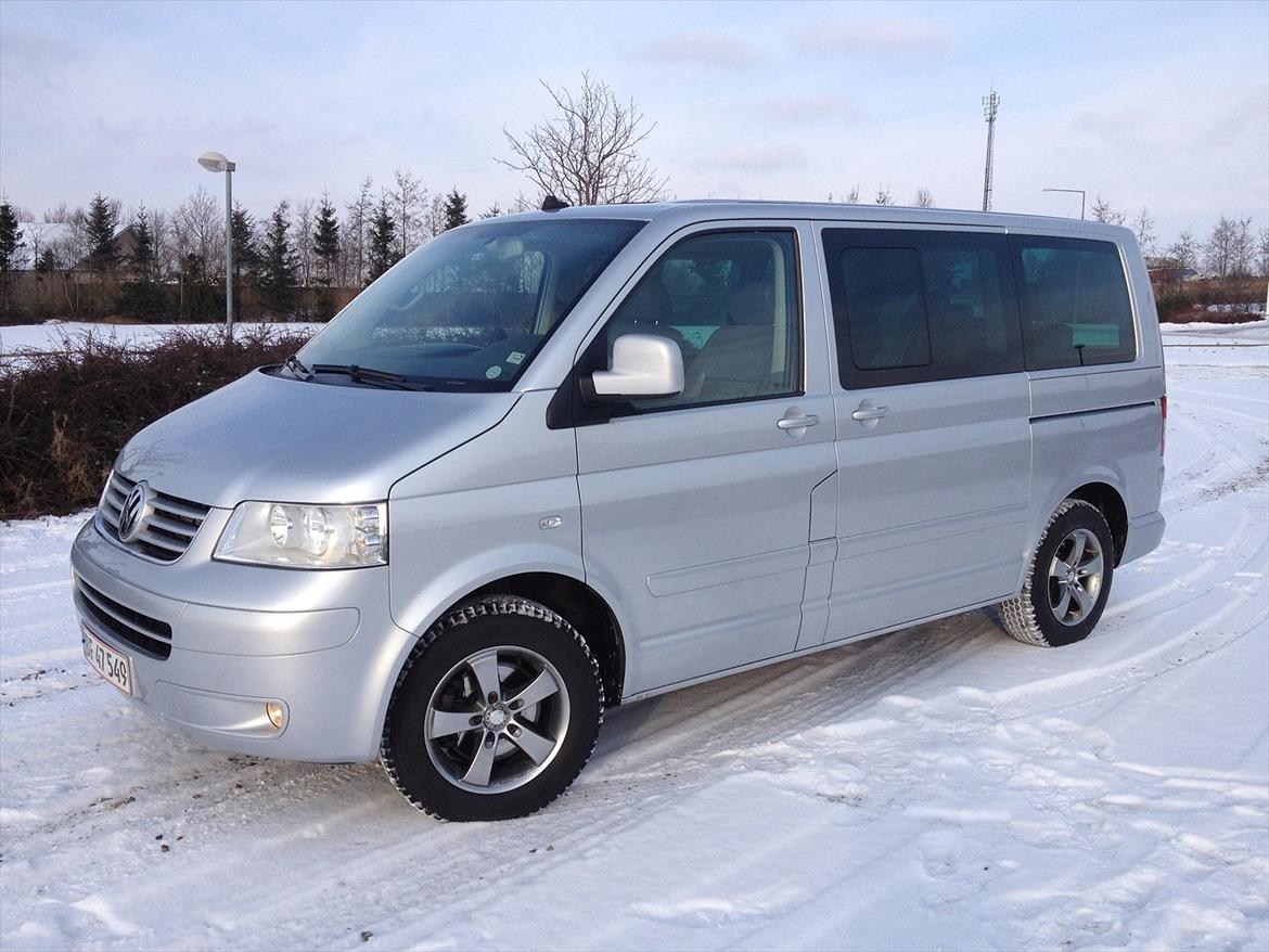 VW Multivan 2,5 TDI 174 hk Highline billede 9