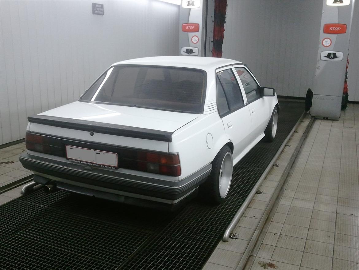 Opel Ascona C 16V [Tidl bil] billede 1