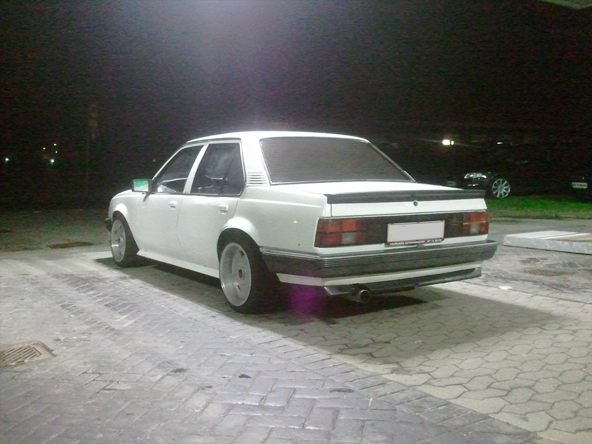 Opel Ascona C 16V [Tidl bil] billede 5