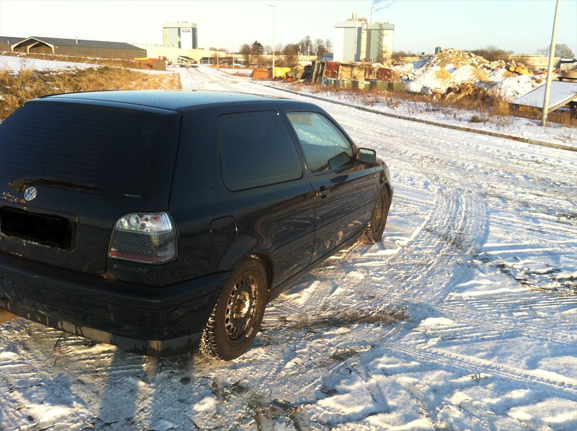 VW golf 3 1,8 (Tilslag) - vinter billede billede 1