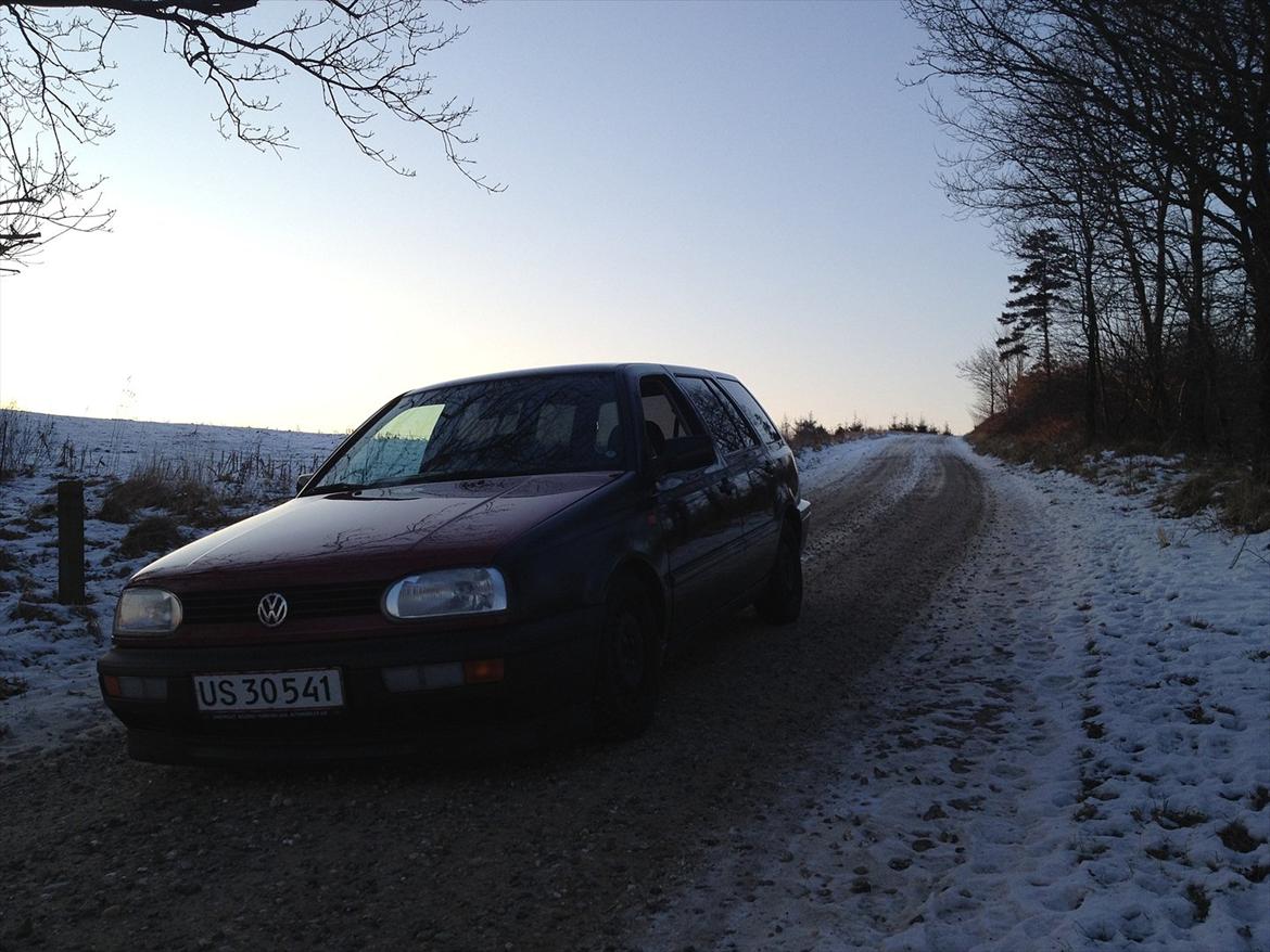 VW Golf III Variant > SOLGT billede 1