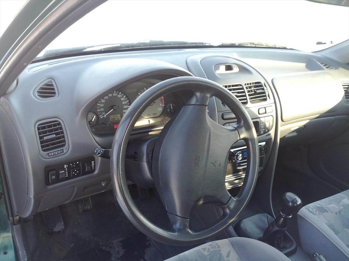 Mitsubishi Carisma billede 7