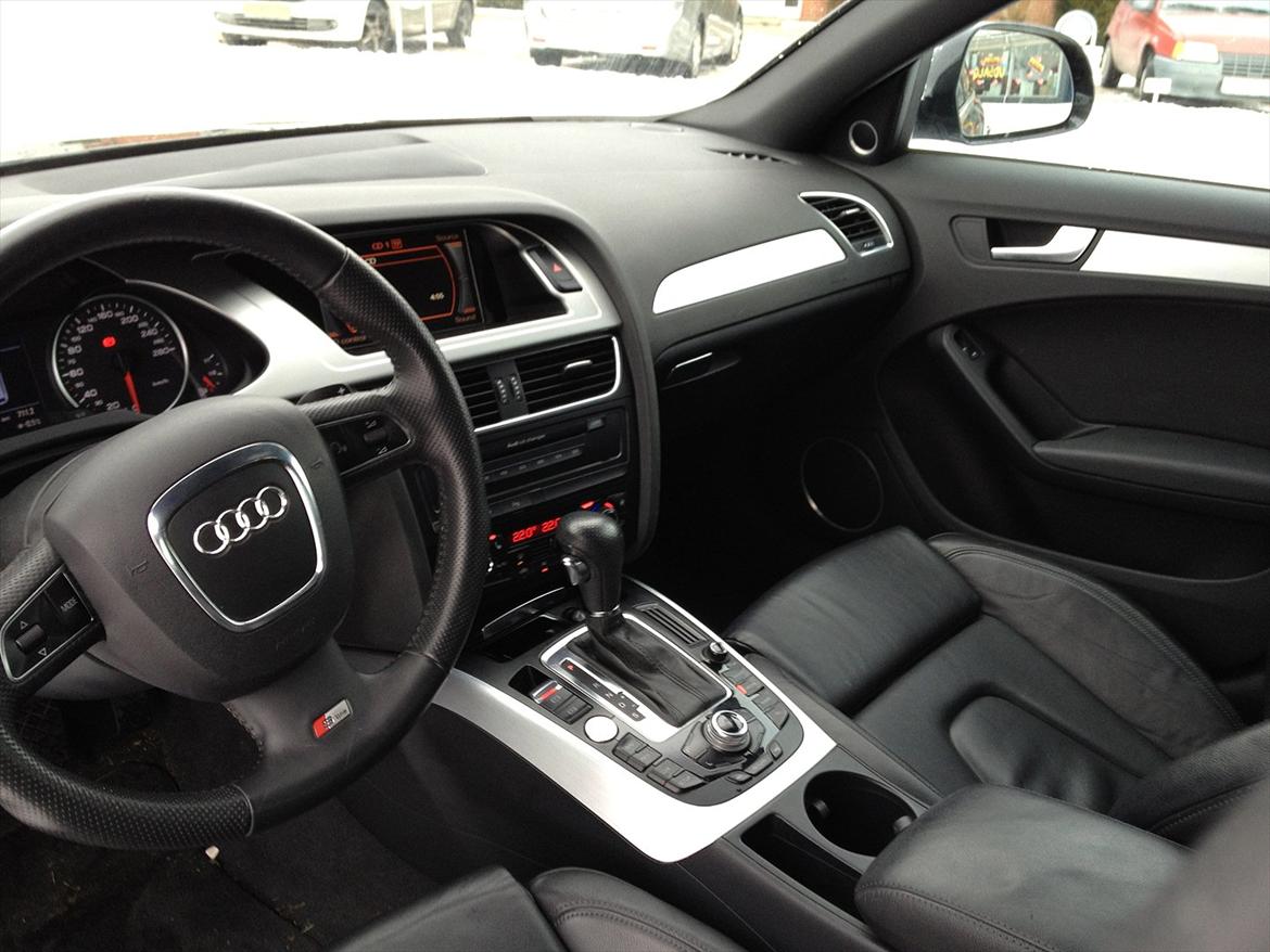 Audi A4 3.0TDI S Line Quattro Tiptronic billede 10
