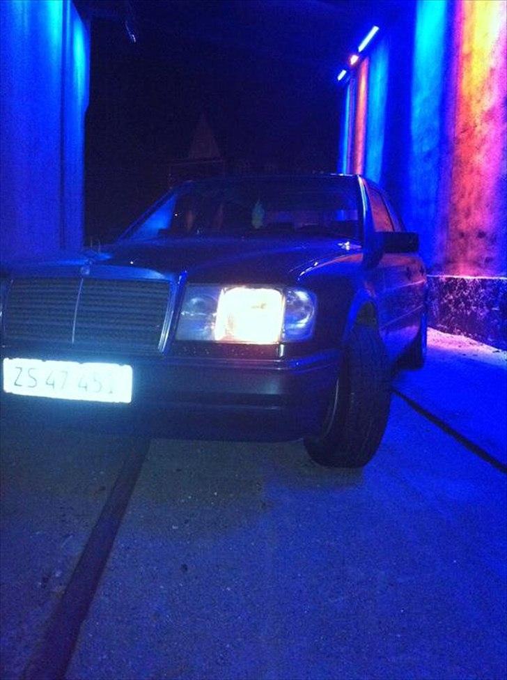 Mercedes Benz 250 D[tidl. bil] billede 1