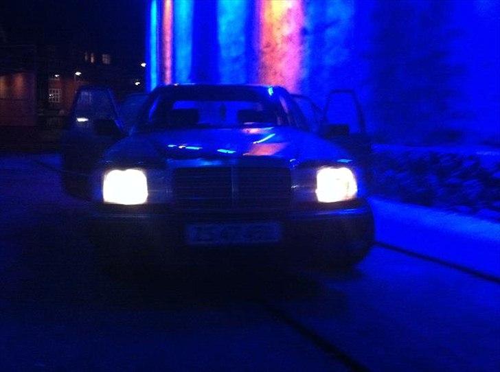 Mercedes Benz 250 D[tidl. bil] billede 2