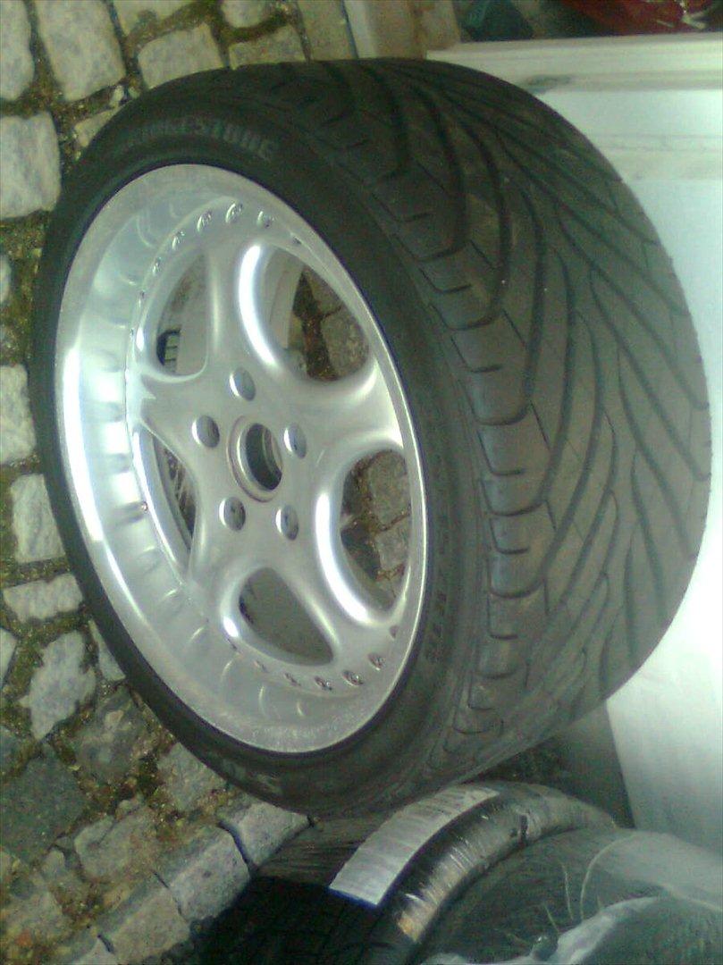 Porsche 911 - rh hjul 18 tommer  billede 2