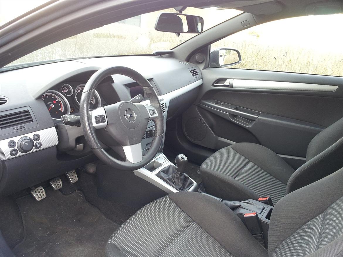 Opel Astra GTC Turbo billede 7