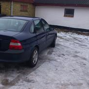 Opel Vectra b 1.8