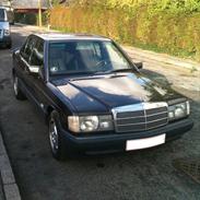 Mercedes Benz 190 E