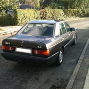 Mercedes Benz 190 E