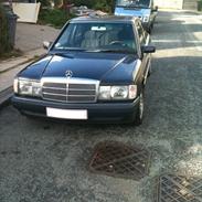Mercedes Benz 190 E