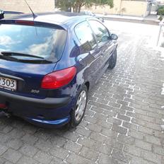 Peugeot 206 S16