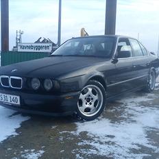 BMW E34 520i 
