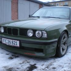 BMW e34 army