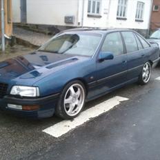 Opel Senator 3.0 24V CD Aut.